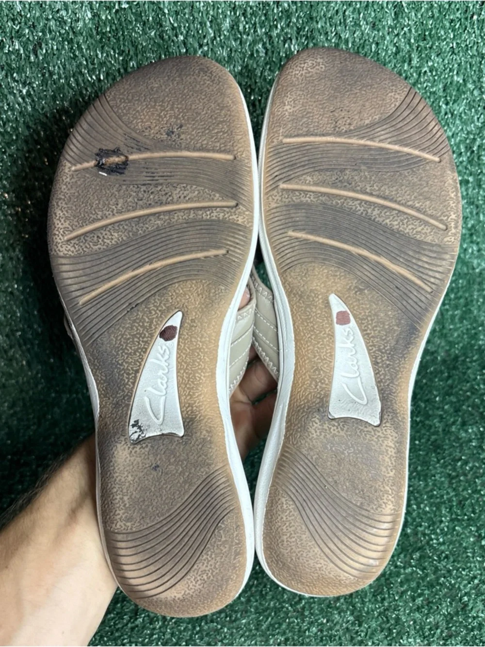 Clarks Cloud Steppers Breeze Sea‎ Women Size 12 Tan Thong Flip Flop Sandals Shoe